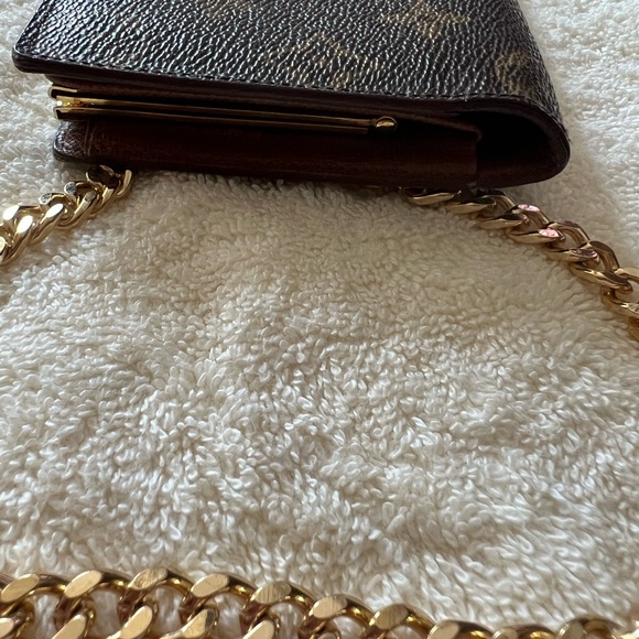 Luis Vuitton Authentic Long Vintage Kiss-lock Bifold Wallet - Picture 5 of 16